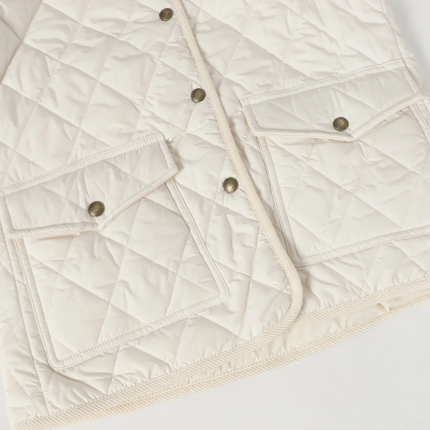 P530 High-quality women's style] RL Ralph Lauren's new diamond-shaped cotton jacket. The face is filled with imitation feather cotton. Three-in-one diamond-shaped quilted embroidery. Soft and comfortable. Warm and comfortable. Corduroy strips run through the whole body. No knots and no overlap. Artificial curling. Fine workmanship. Does not look bloated. The upper body is light and not bloated. Soft and comfortable. Highly recommended. Size: S M L